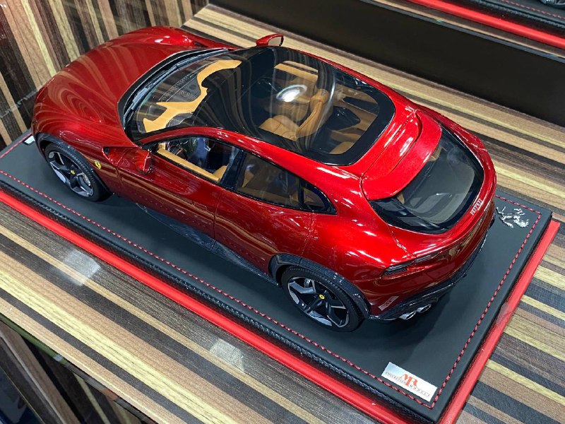 1/18 Ferrari Purosangue RED MR Collection