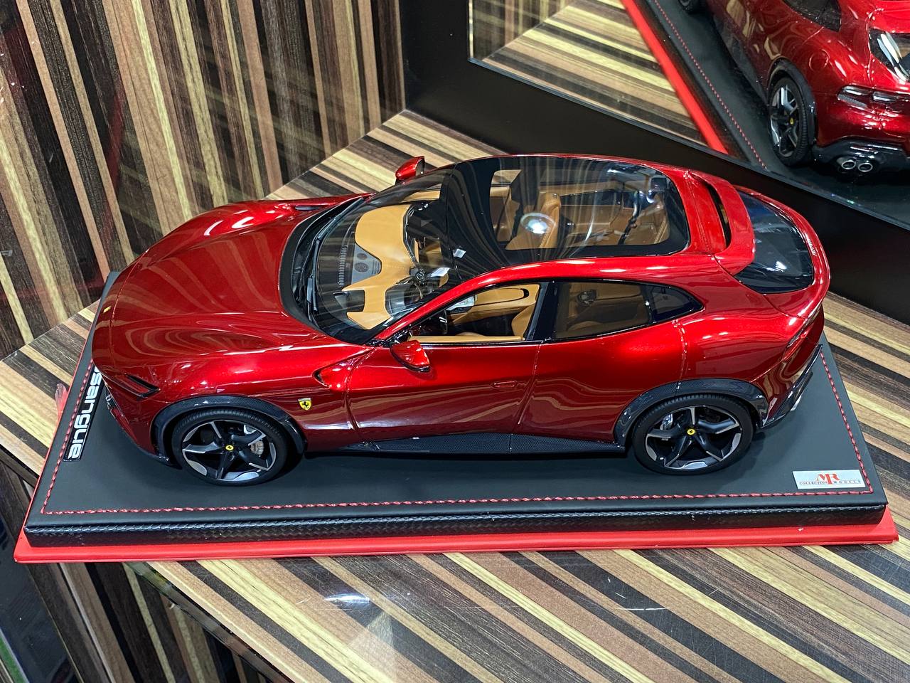 1/18 Ferrari Purosangue RED MR Collection