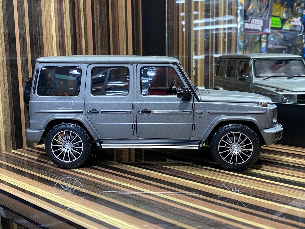 1:18 Mercedes Benz G63 Dealer Edition Matt Grey - Minichamps