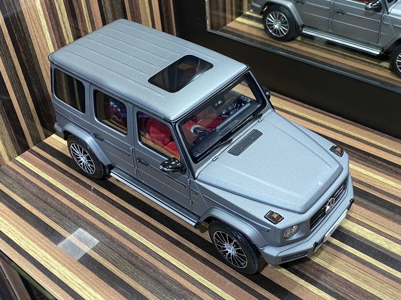 1:18 Mercedes Benz G63 Dealer Edition Matt Grey - Minichamps