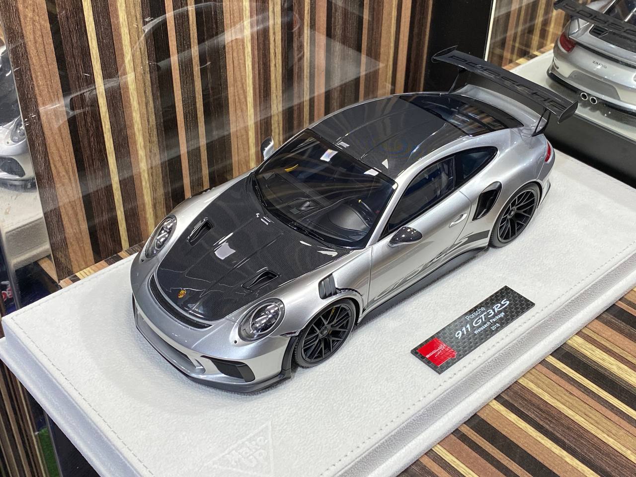 1/18 Porsche 911 GT3 RS 992.1 silver metallic by Make Up|Sold in Dturman.com Dubai UAE.