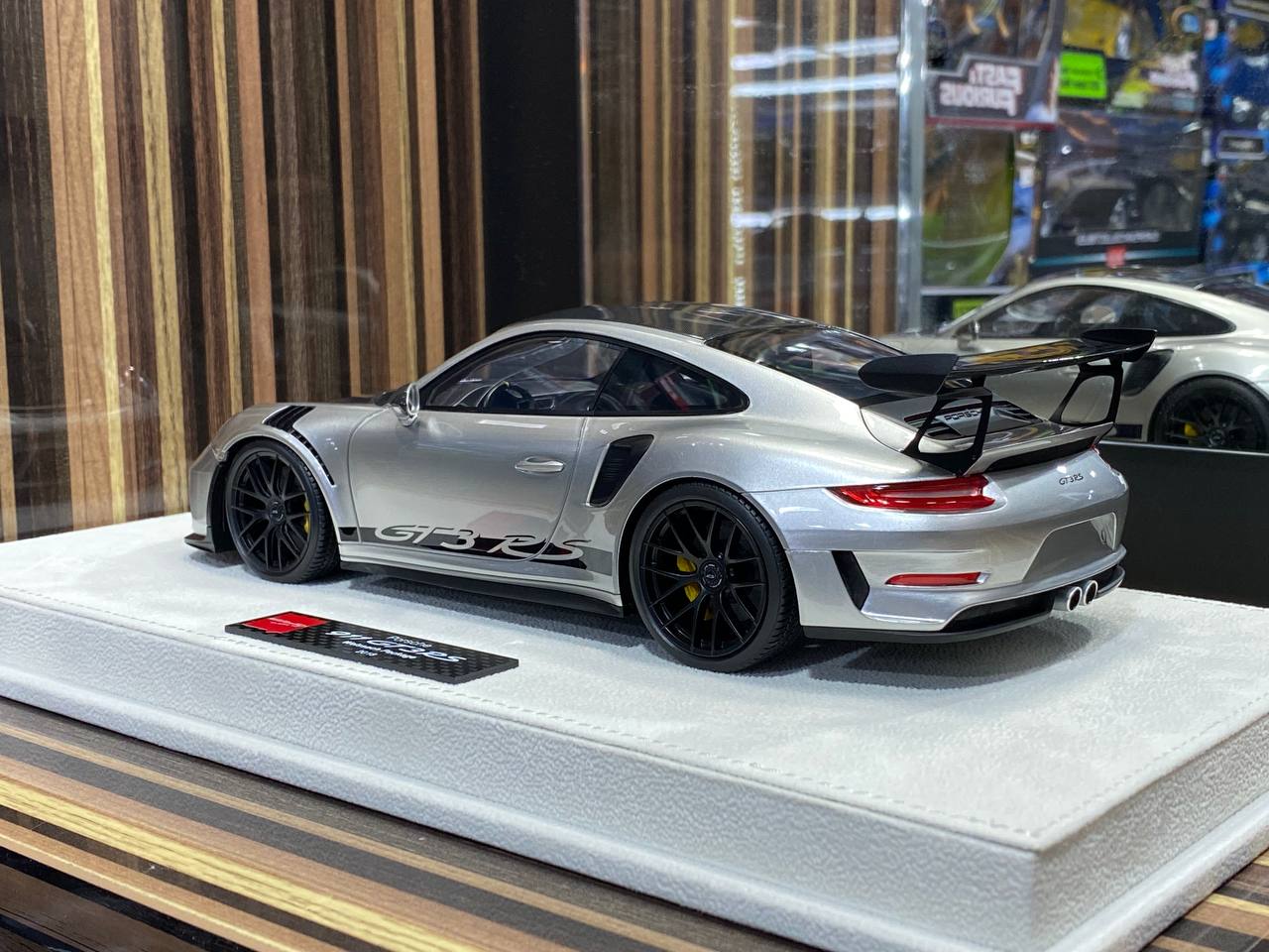 1/18 Porsche 911 GT3 RS 992.1 silver metallic by Make Up|Sold in Dturman.com Dubai UAE.