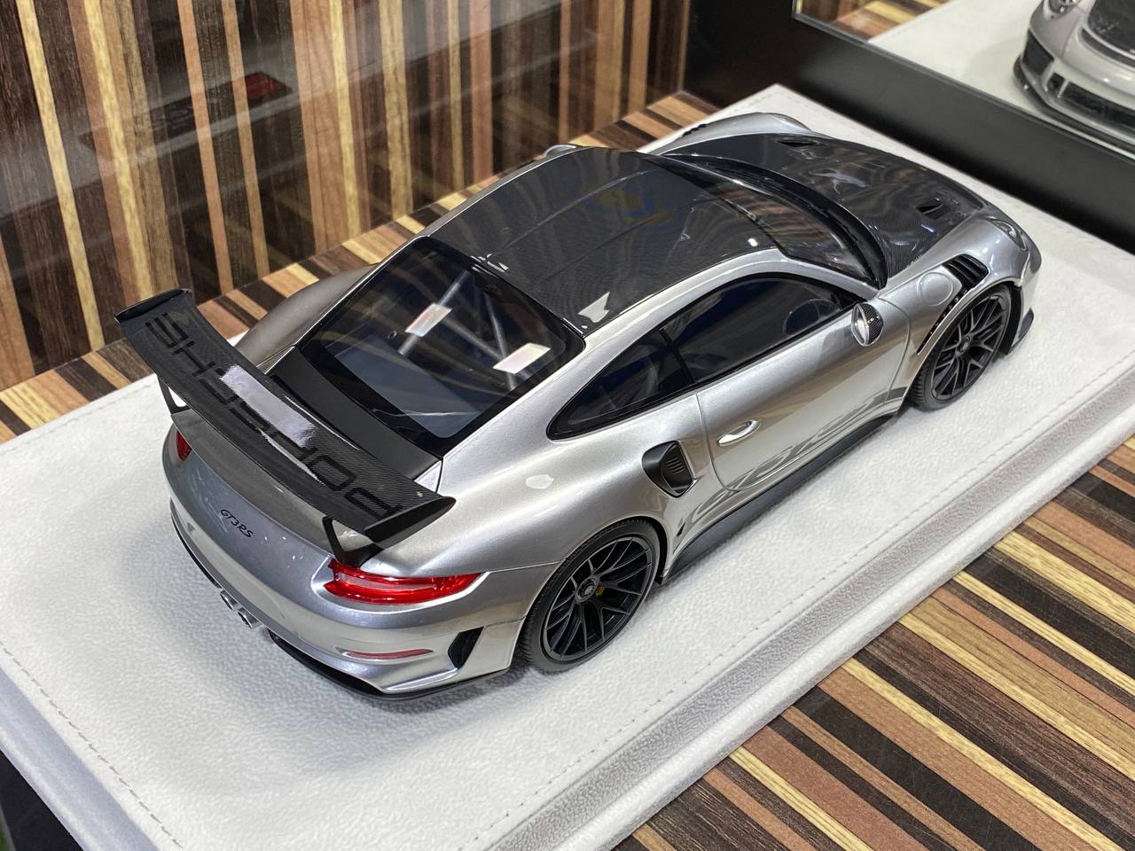 1/18 Porsche 911 GT3 RS 992.1 silver metallic by Make Up|Sold in Dturman.com Dubai UAE.