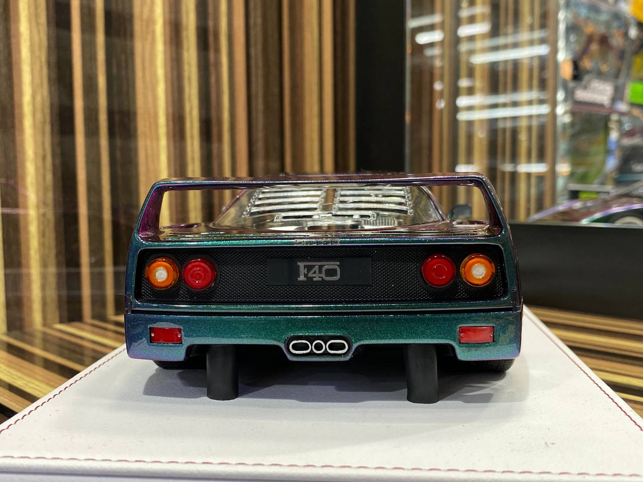 1/18 Ferrari F40 33/50 Chameleon by GL Model|Sold in Dturman.com Dubai UAE.