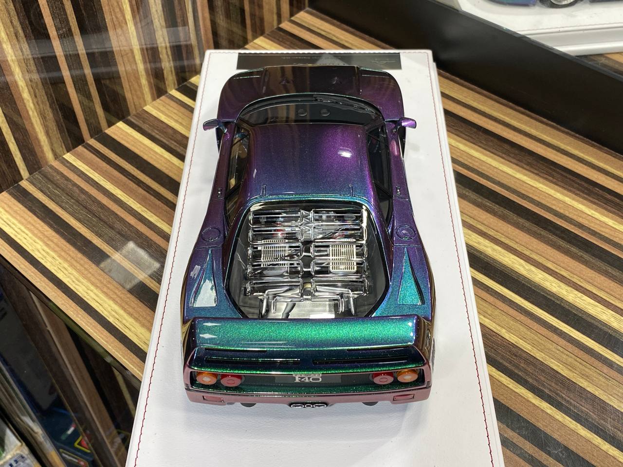 1/18 Ferrari F40 33/50 Chameleon by GL Model|Sold in Dturman.com Dubai UAE.