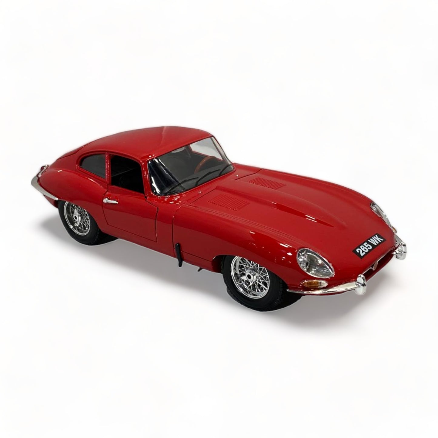 Jaguar E TYPE COUPE RED 1961 by Bburago