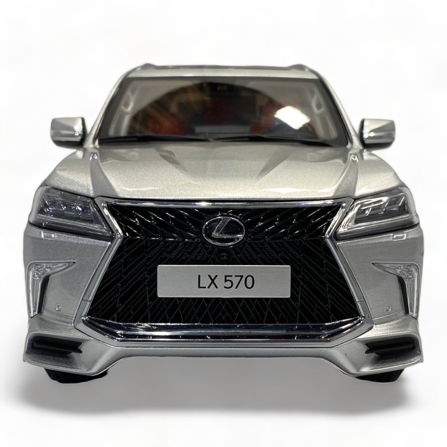 Lexus LX 570 Silver 1/18 by LCD