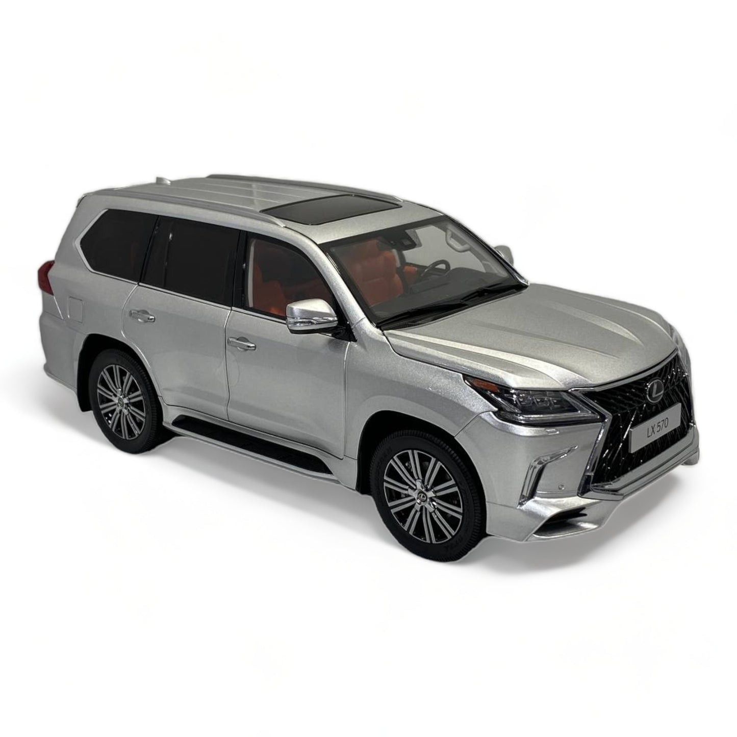 Lexus LX 570 Silver 1/18 by LCD