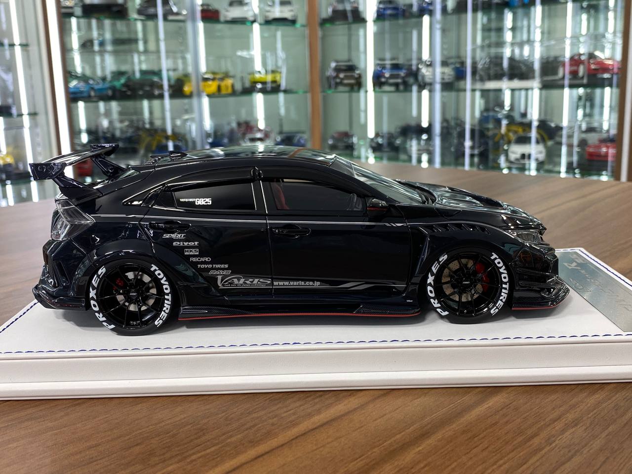 1:18 Resin – M.S. Miniature Special Honda Civic FK8 Type R (Varis) – Crystal Black Pearl – Limited 50 pcs