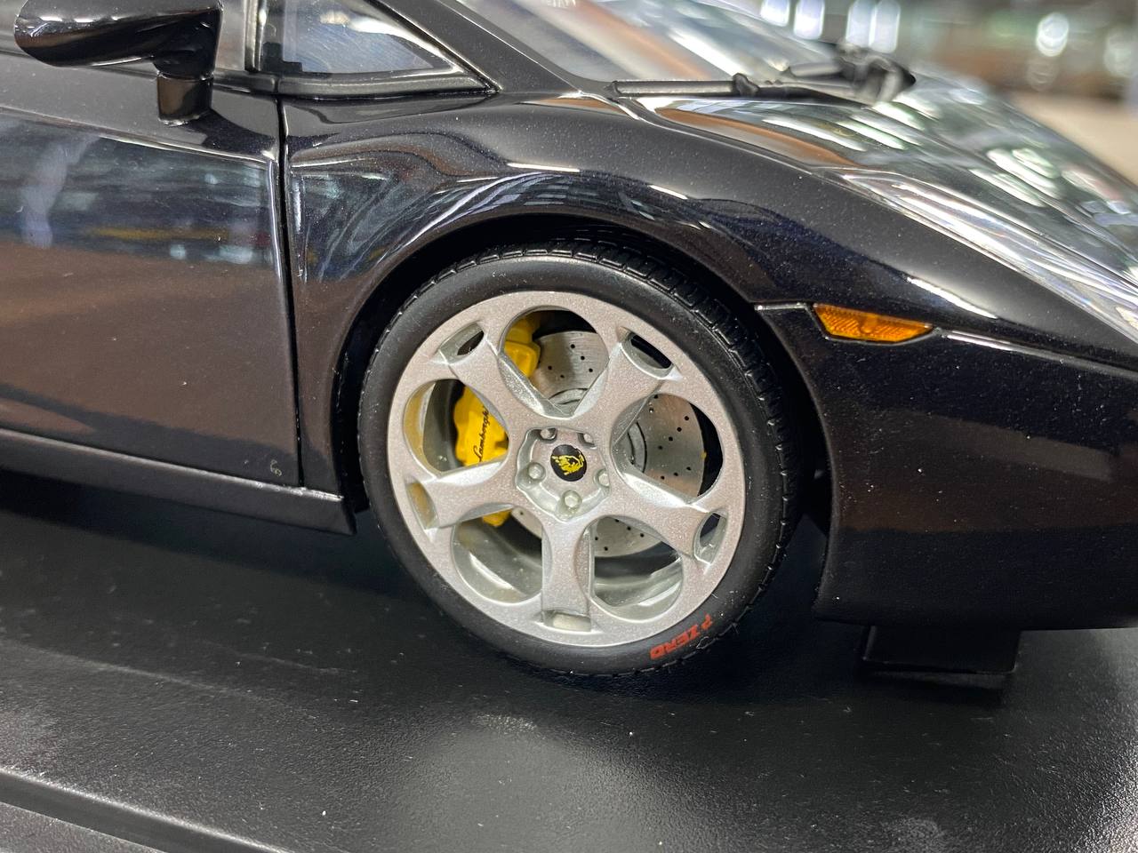 1/18 Diecast Lamborghini Gallardo – Black | AUTOart | Full Opening