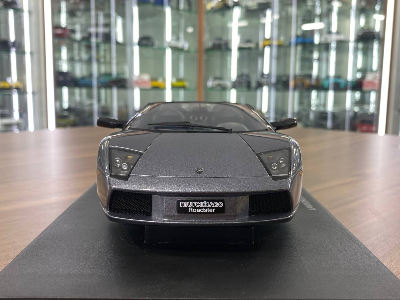 1/18 Diecast Metal Model – Lamborghini Murciélago Roadster | AUTOart | Full Opening