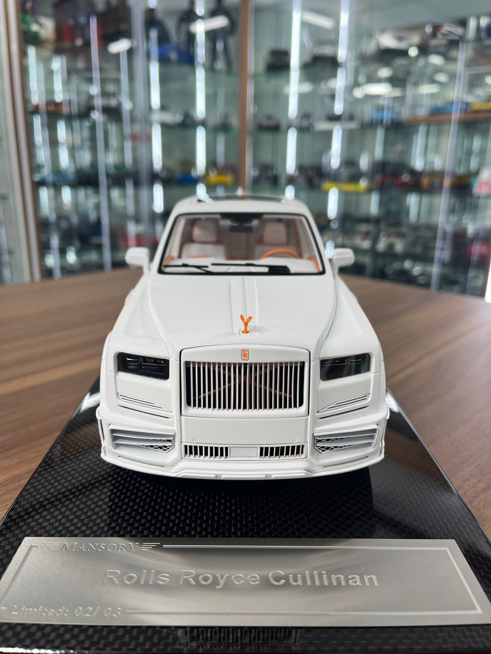 ★ 1/18 Davis & Giovanni Rolls Royce Cullinan Mansory – White / Orange | Limited to 03
