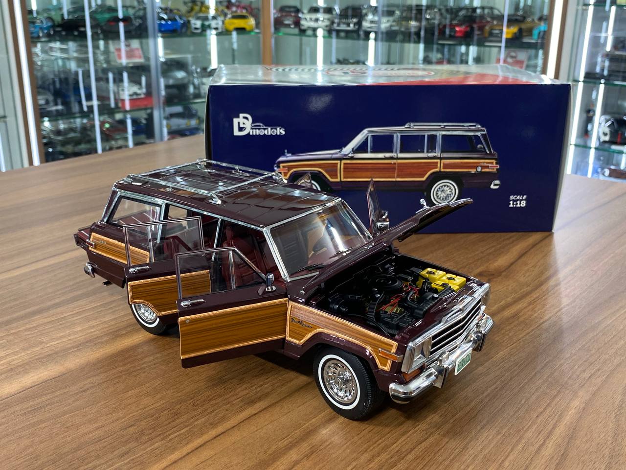 1/18 Diecast Jeep Grand Wagoneer 1991 Black Cherry | DD Model | Full Openings
