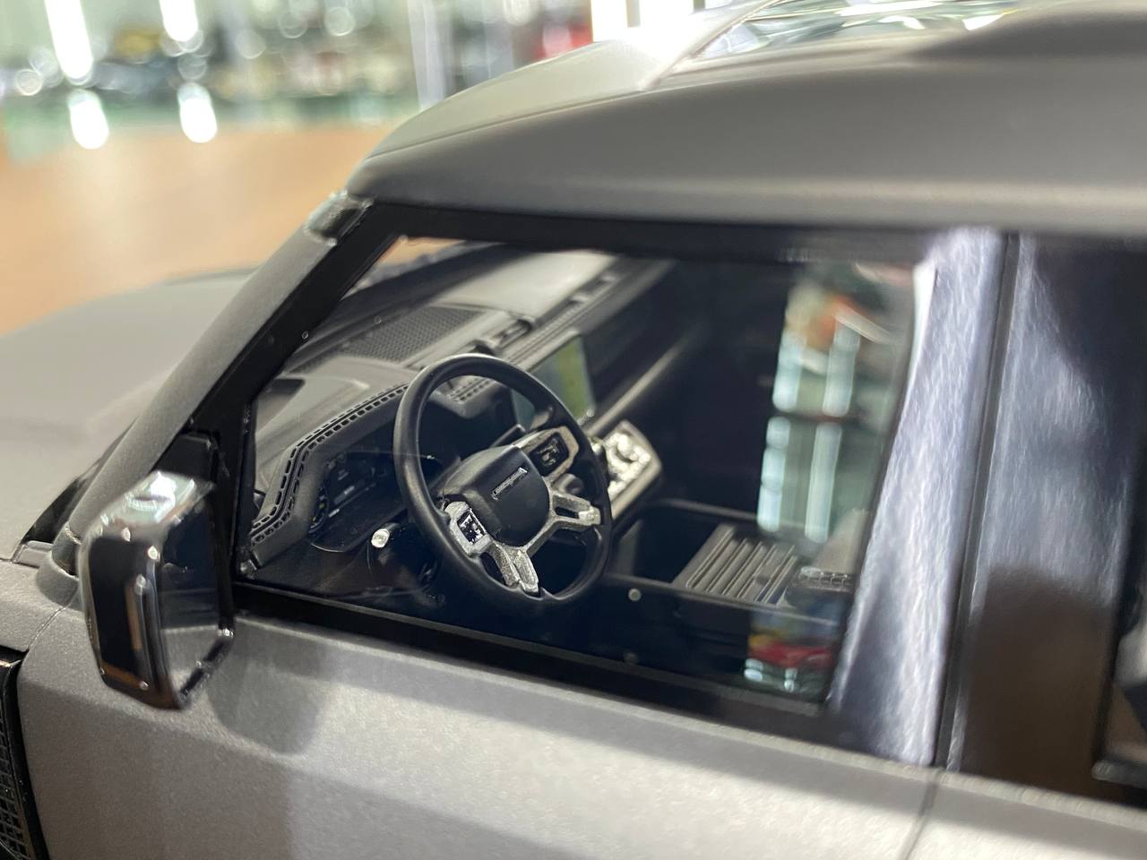 1/18 Resin MotorHelix Land Rover Defender 110 Matt Grey Limited 50 pcs