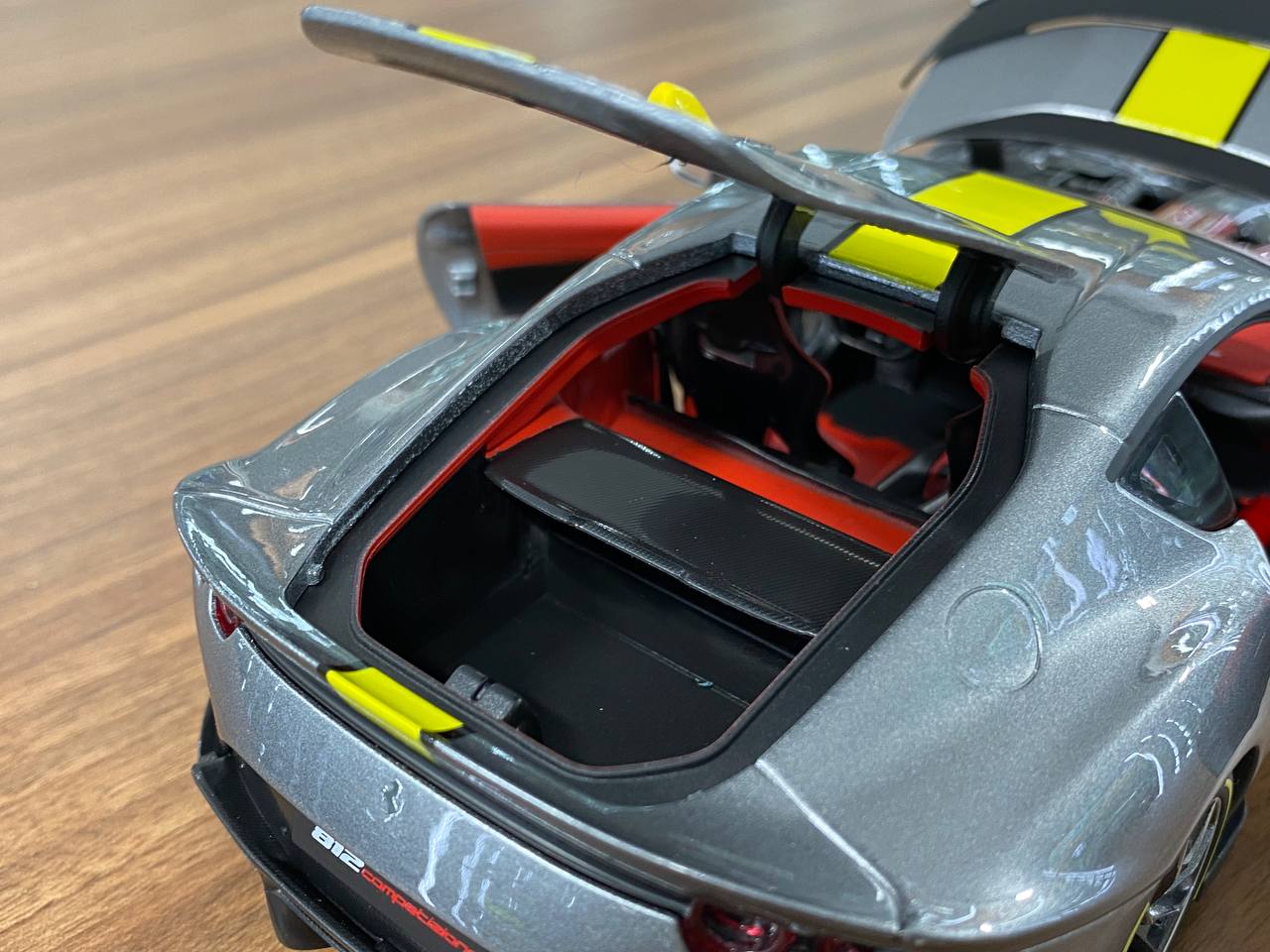 1/18 Diecast Full opening Bburago Signature Series  Ferrari 812 Competizione Grey / yellow stripe
