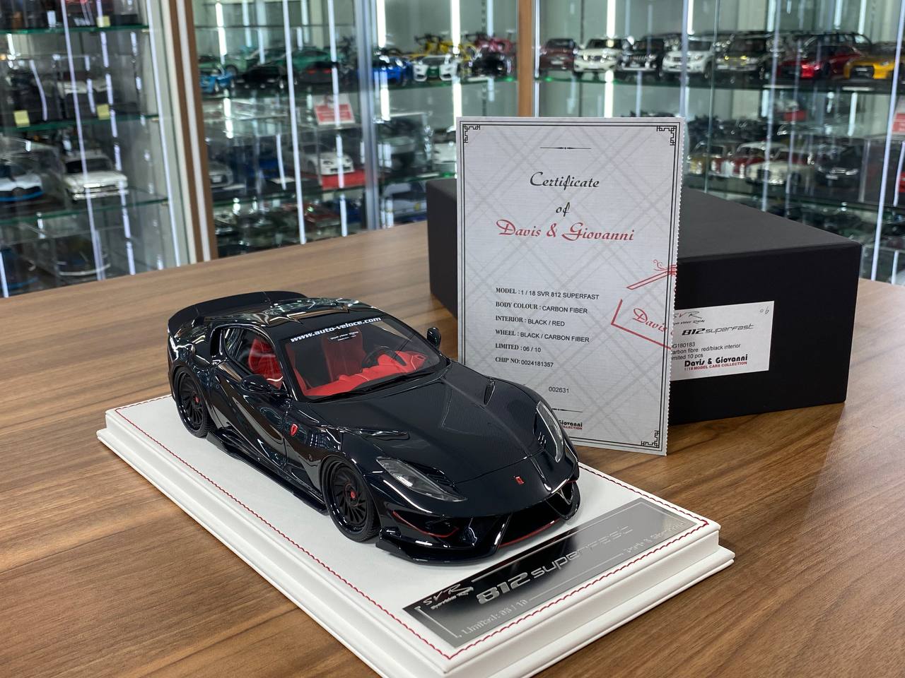 1/18 Resin model Davis & Giovanni Ferrari 812 Superfast SVR Limited Edition 10 pcs carbon fibre red/black interior