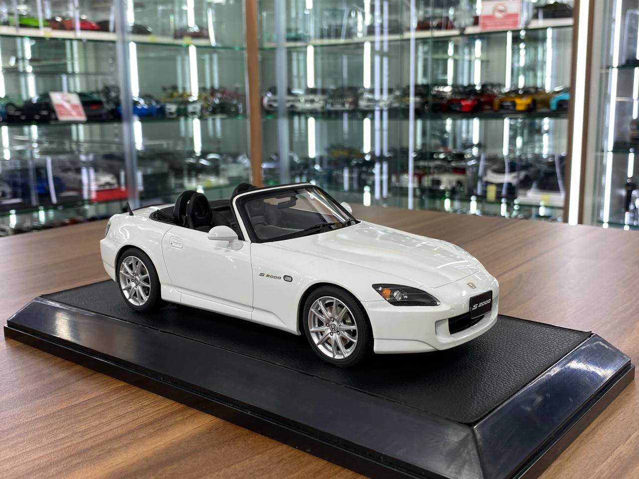 1/18 Resin Honda S2000 White Model Car by Hobby Japan