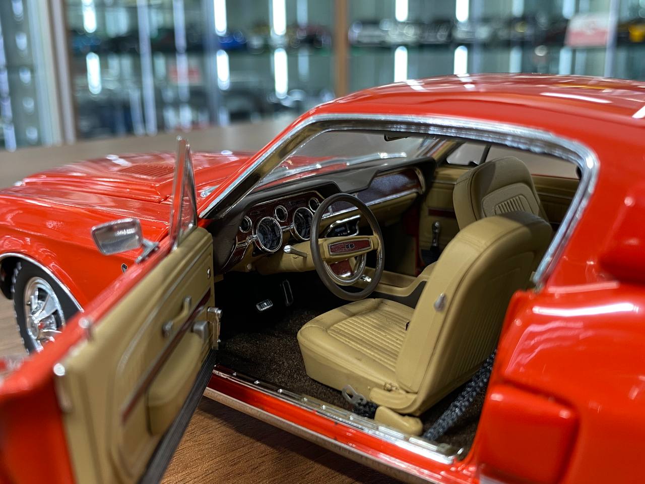 ACME Ford Shelby GT500 KR 1968 - 1/18 Diecast, Orange - Paint Rashes Present