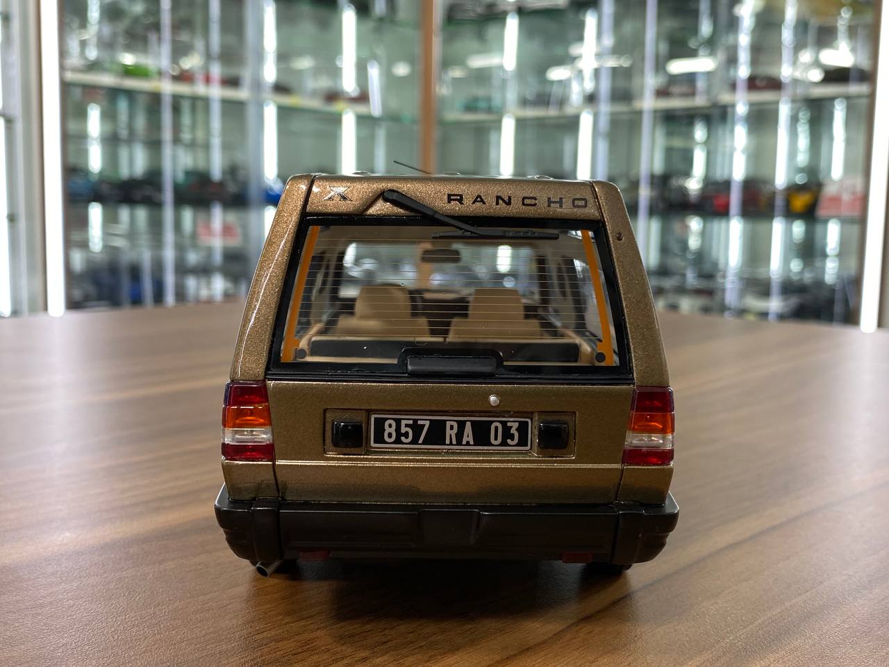 1/18 Resin OTTO Talbot Matra Rancho X - Brown Miniature Car