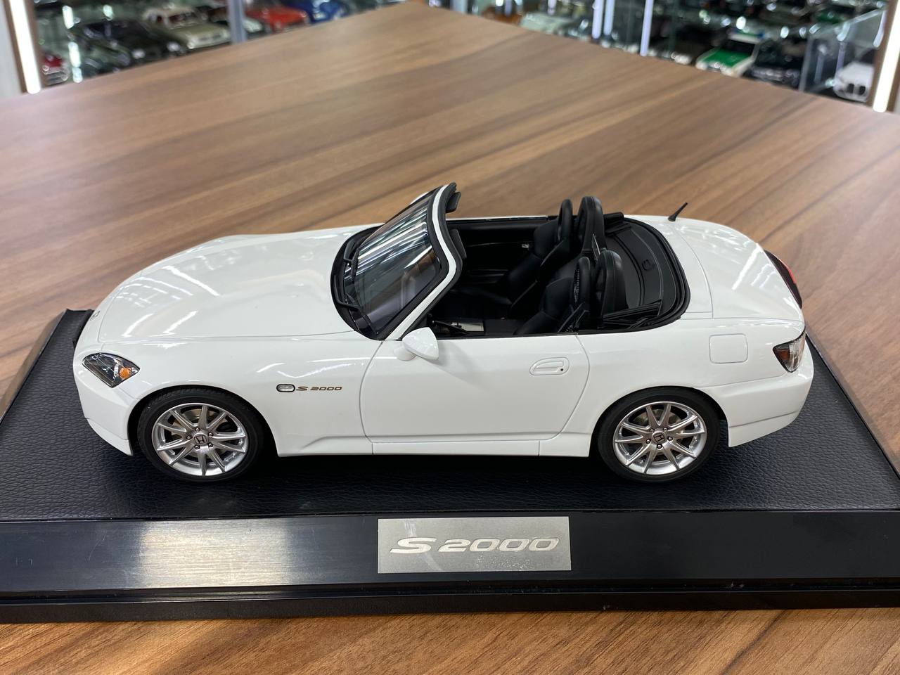 1/18 Resin Honda S2000 White Model Car by Hobby Japan