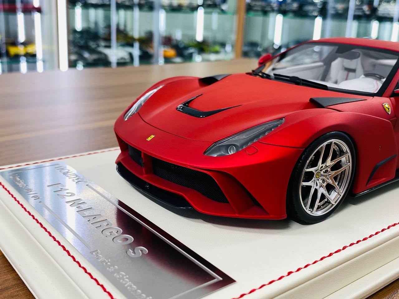 Davis & Giovanni Ferrari F12 N-Largo S – 1/18 Resin Model, Matte Chrome Red, Limited 1 of 1