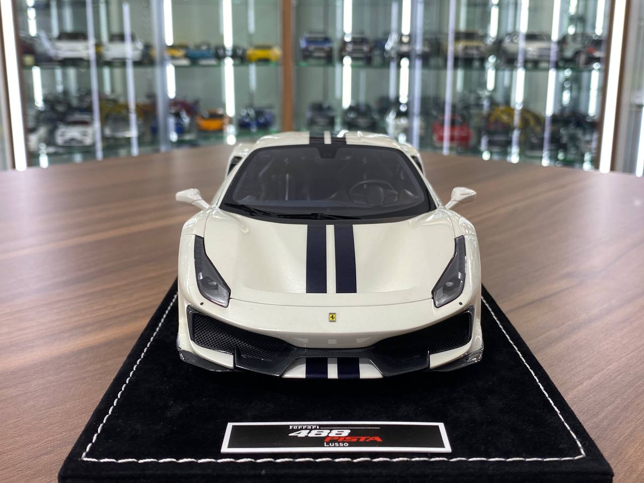 1:18 Resin Model - MR Collection Models Ferrari 488 Pista (White/Black Stripes)