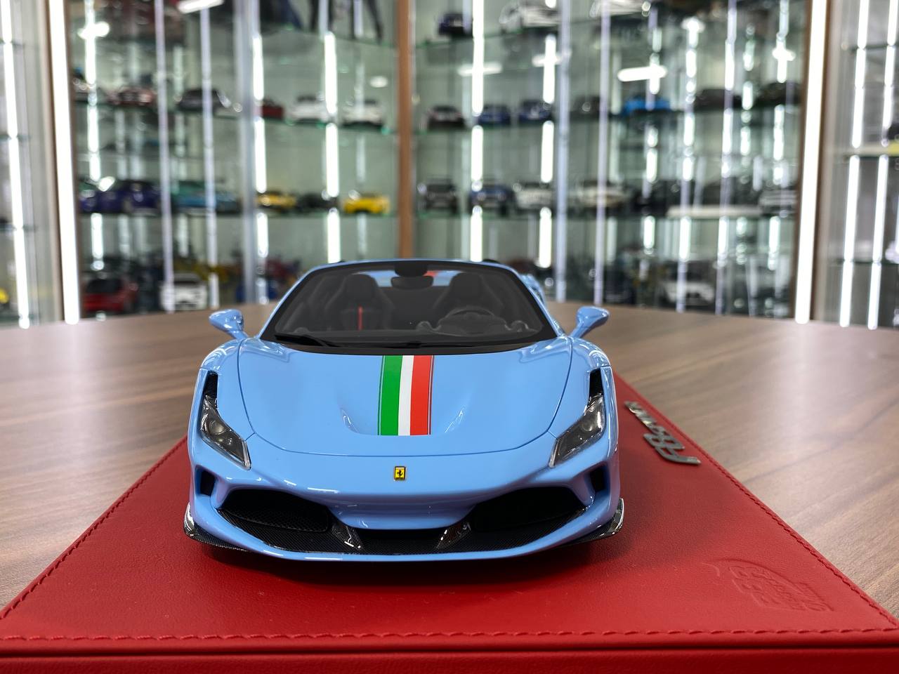 1:18 Resin Model – BBR Deluxe Ferrari F8 Spider – Azzurro La Plata Italian Stripe – Limited to 5 pcs