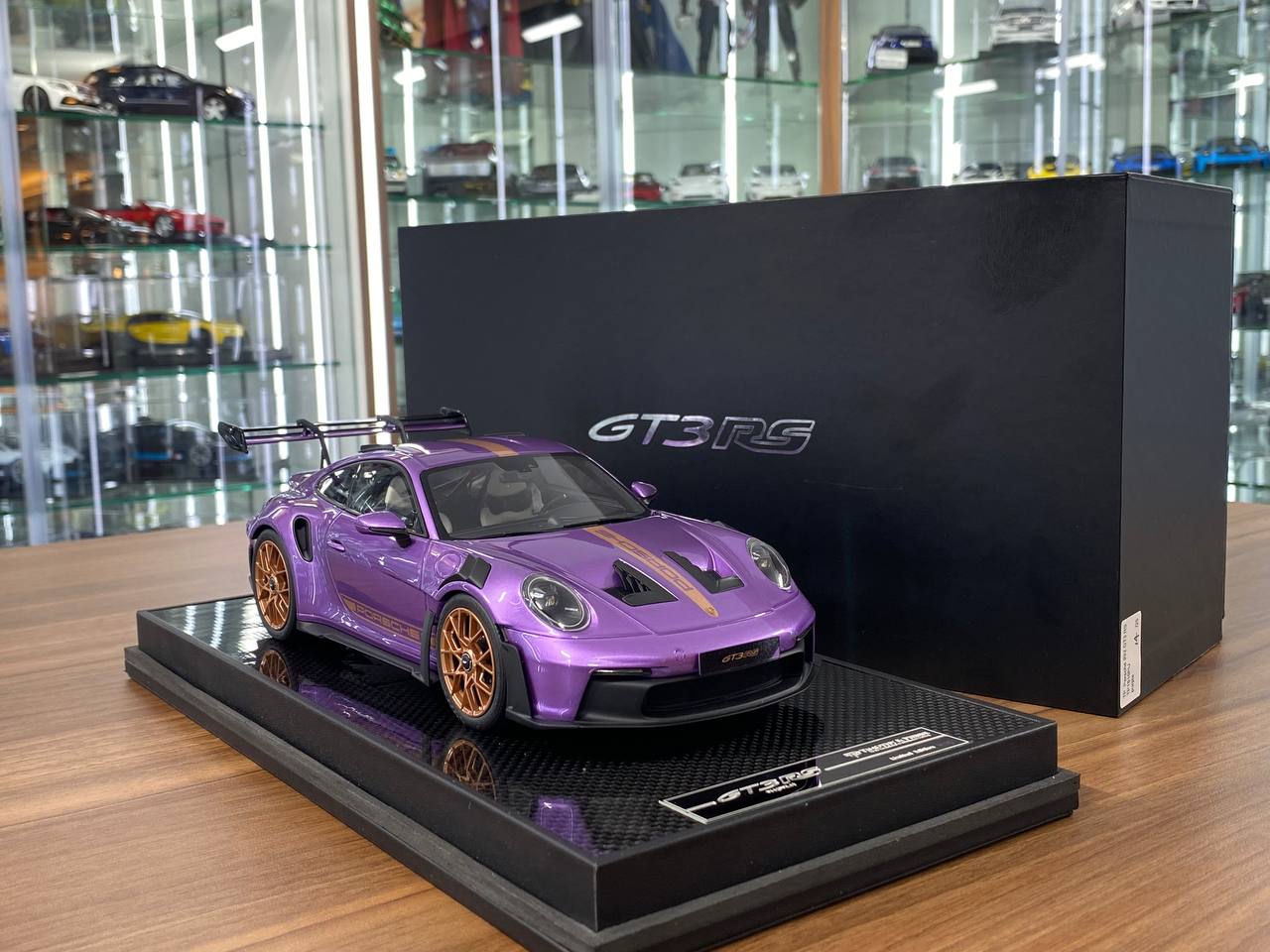 1/18 Resin Model Timothy & Pierre Porsche 911 GT3 RS (992.1) 15th Anniversary Edition - Purple - Limited 25 pcs