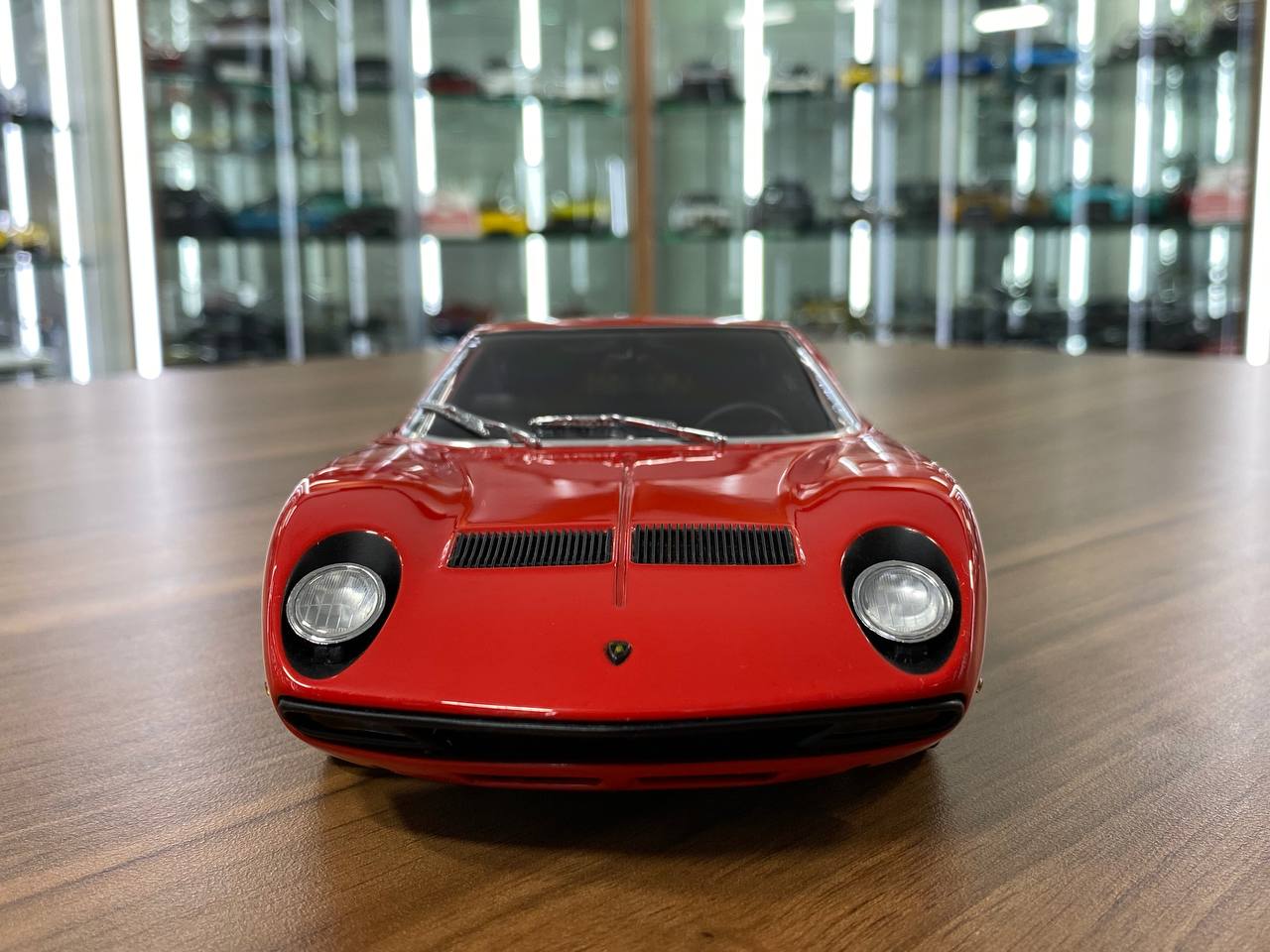 1/18 Diecast Lamborghini Miura SV – Red | AUTOart | Full Opening