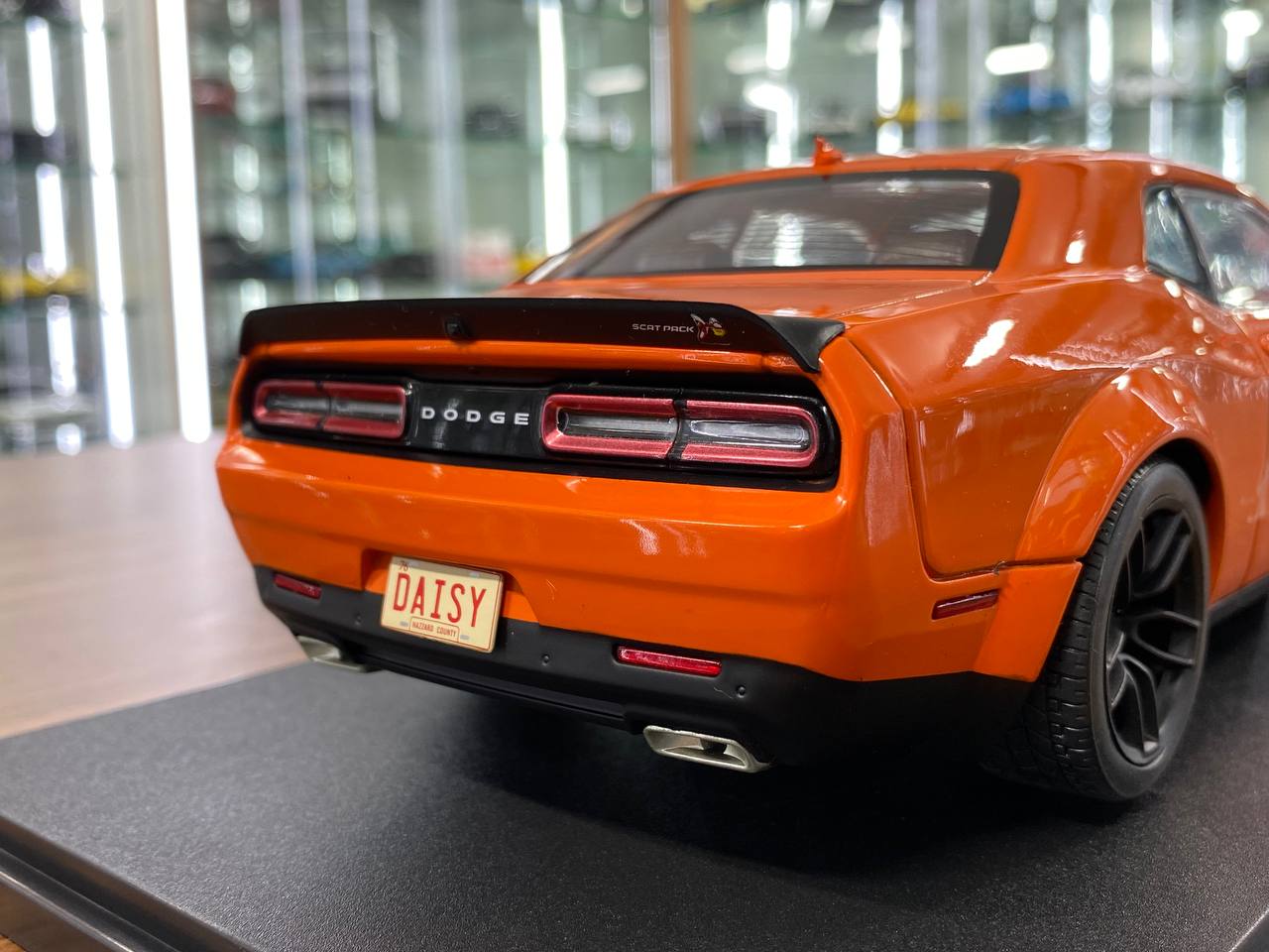 1/18 Diecast Solido Dodge Challenger R/T SCAT PACK WIDE BODY Hazzard Tribute 2023 Orange