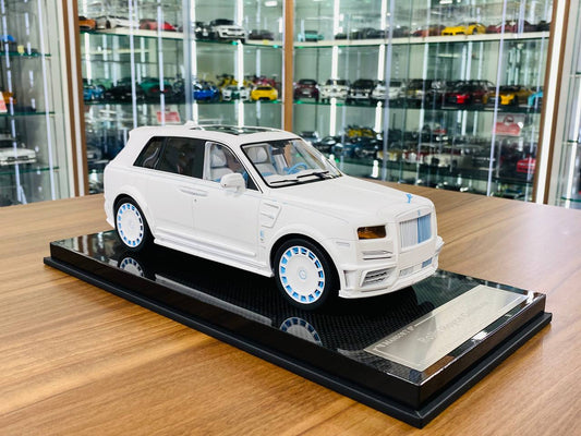 ★ 1/18 Davis & Giovanni Rolls Royce Cullinan Mansory – White / Light Blue | Limited to 03