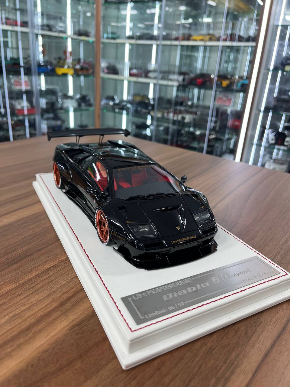 1/18 Lamborghini Diablo 6.0 Concept LB Performance | Davis & Giovanni | Limited to 10 pcs