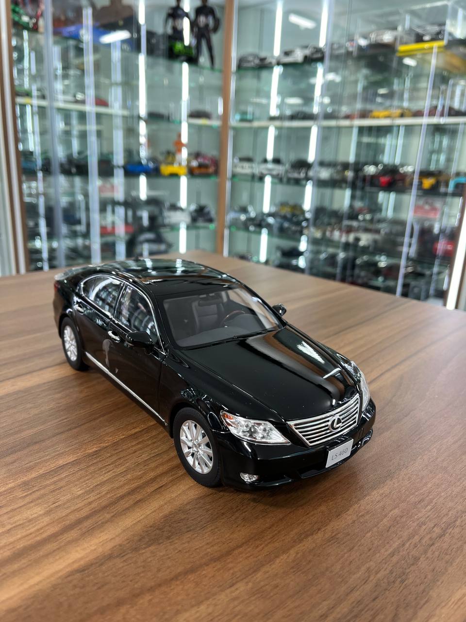 1/18 Norev Lexus LS 460 – Black | Full Opening Diecast Model Car