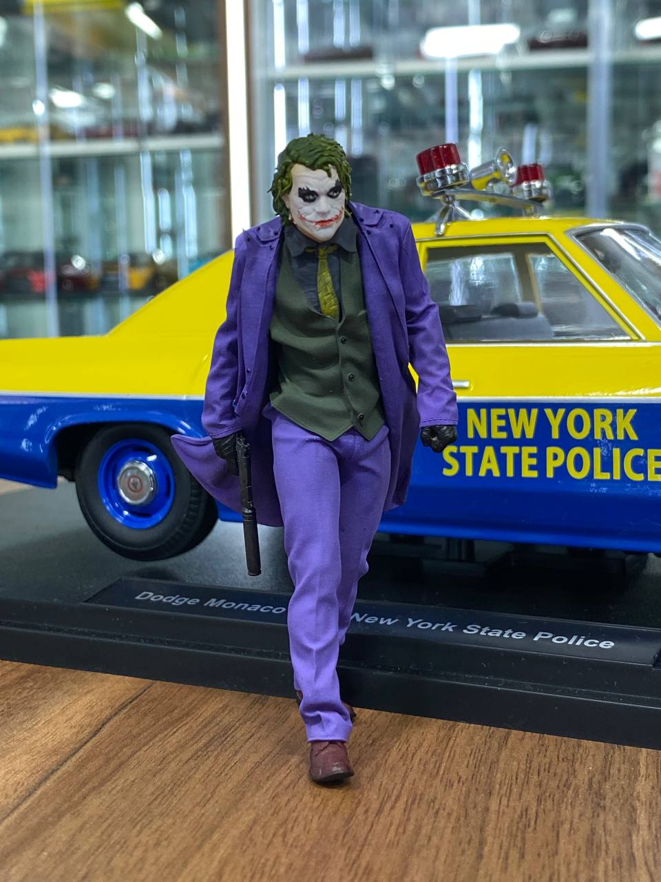 1/18 Resin - The Joker ( Heath Ledger ) (Hand Made / Painted) Scale Figure