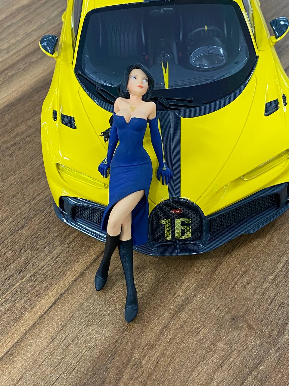 1/18 Resin - Female Character For Diorama | (Hand Made / Painted) Scale Figure