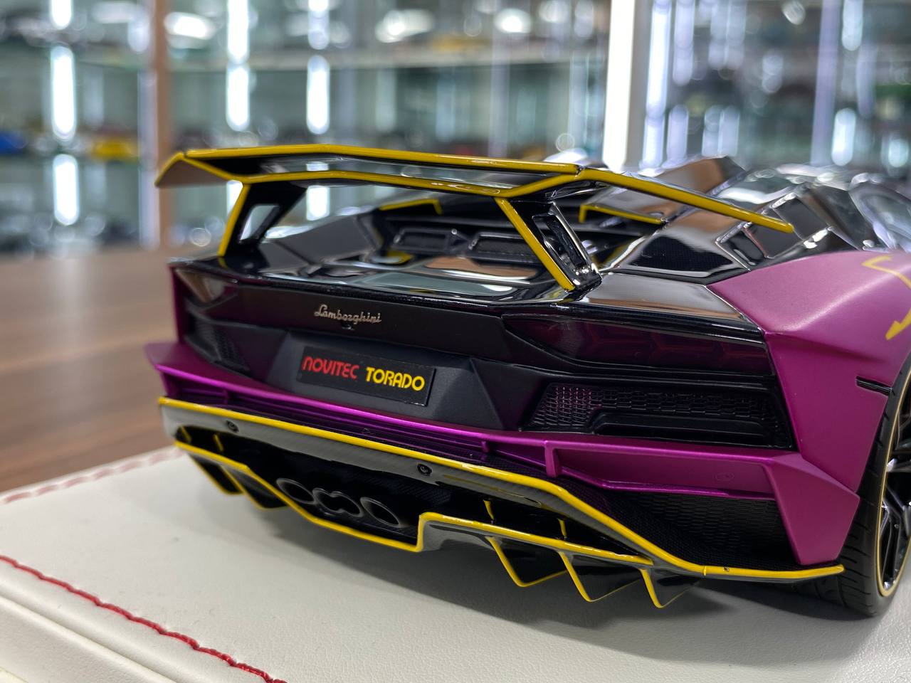 1/18 Davis & Giovanni Lamborghini Aventador S Matt Purple | Resin | Limited 5 pcs