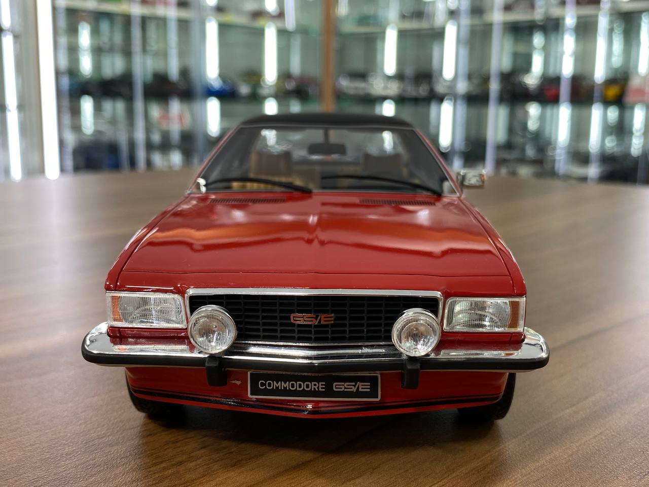 1/18 Resin OTTO Opel Commodore GS/E - Red Miniature Car