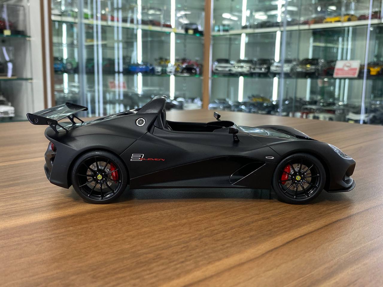 1/18 Diecast Lotus 3 Eleven Black AUTOart Scale Model Car