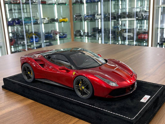 1:18 Resin MR Collection Models Ferrari 488 GTB – Red / Black Roof (Limited Edition)