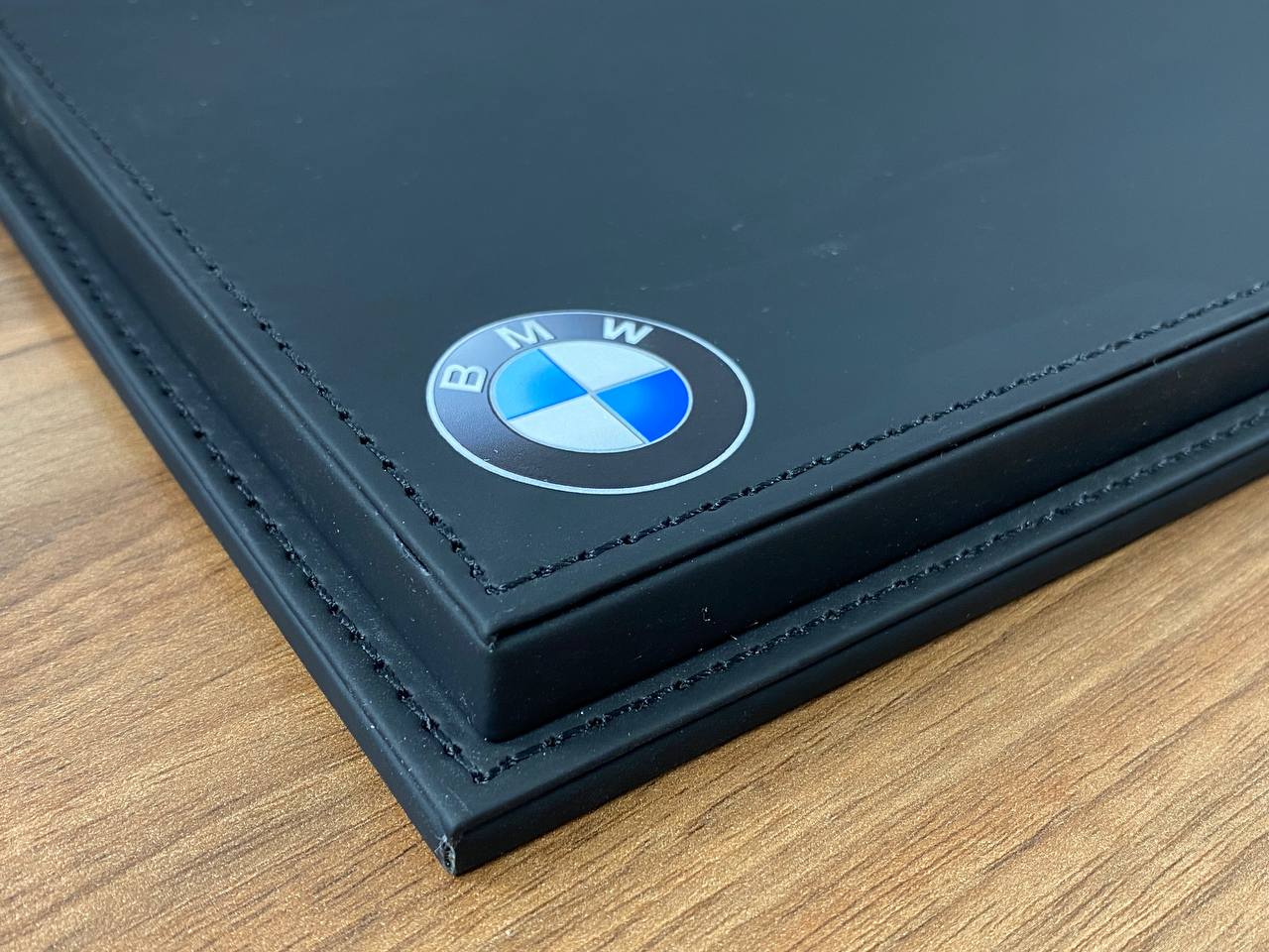 1:18 Acrylic Display Case – Black Leather Base with BMW Logo Print