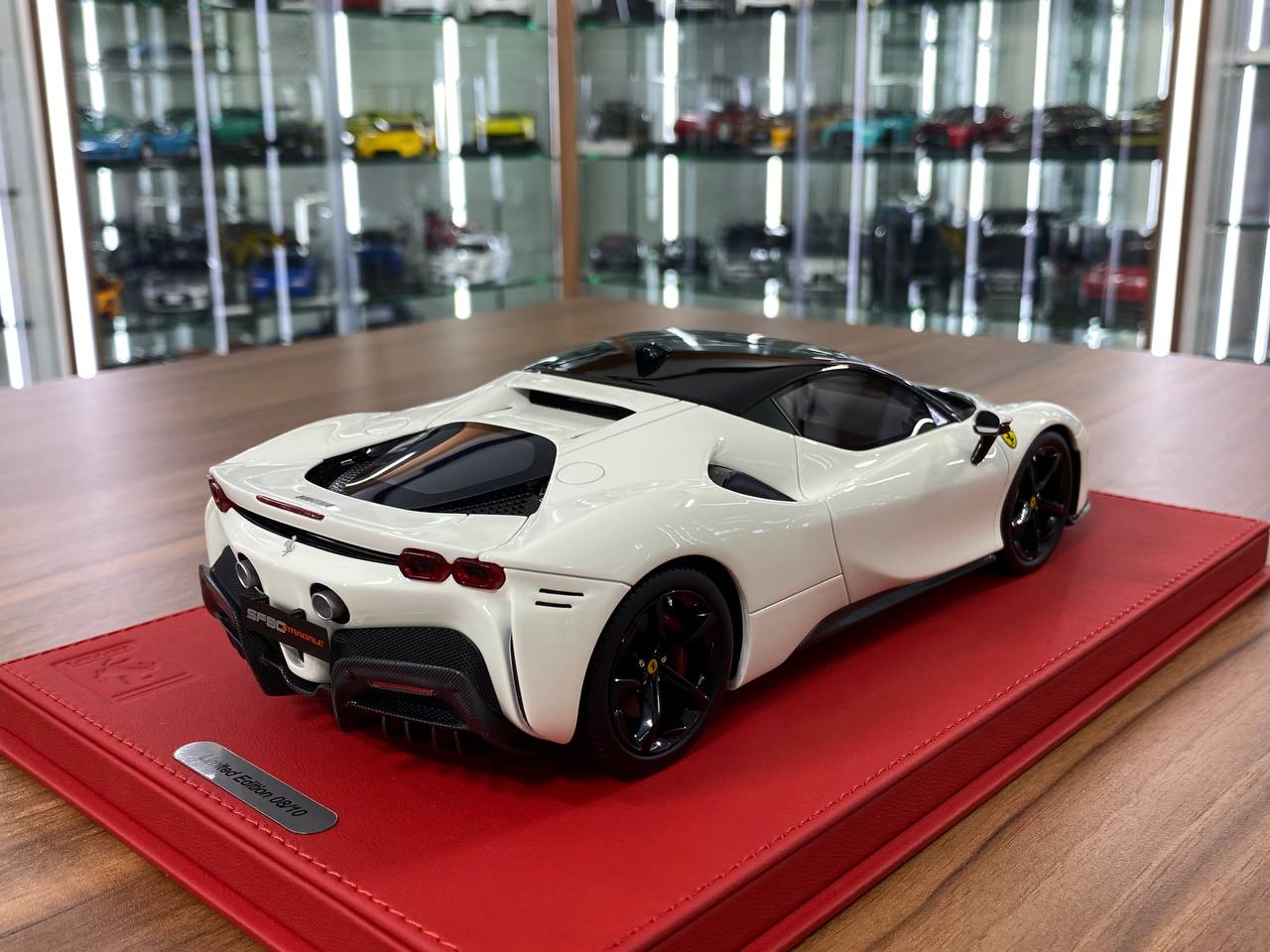 1/18 Resin Model – BBR Ferrari SF90 Stradale Gloss Avus White / Black Roof Ltd.Edn