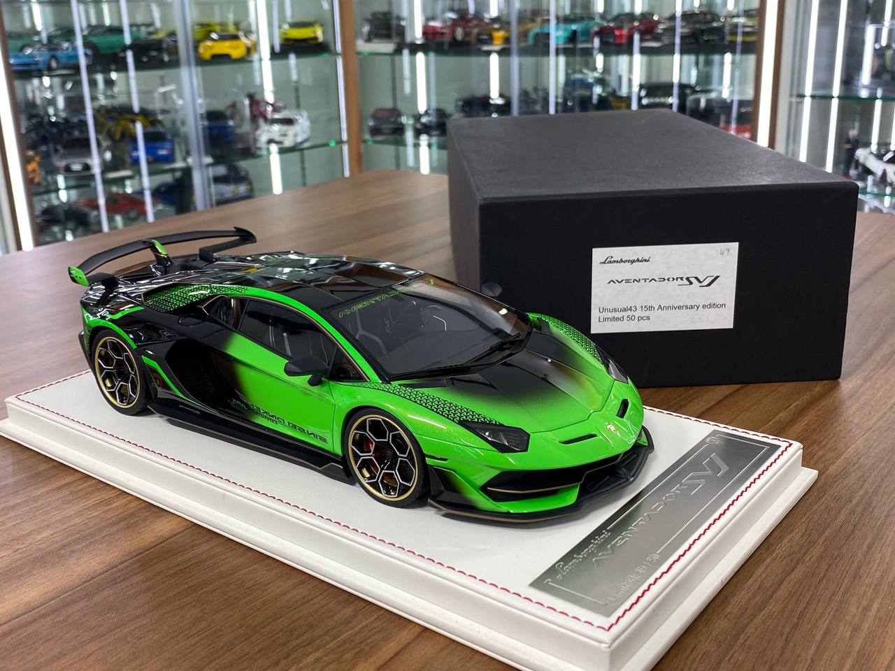 1/18 Resin – Davis & Giovanni Lamborghini Aventador SVJ Green Unusual Ltd.Edn.50 pcs