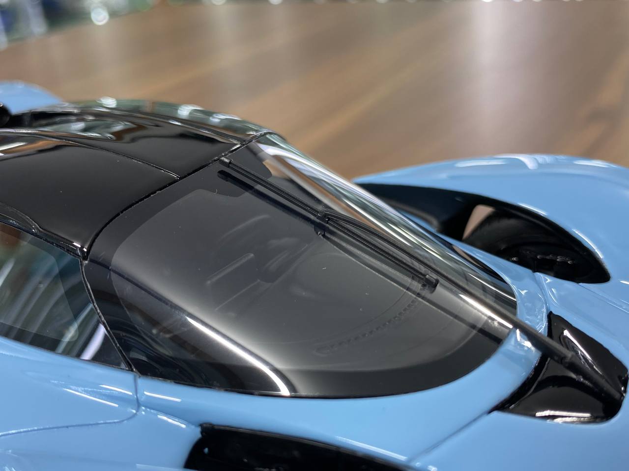 1/18 Resin Model – GT Spirit Aston Martin Valkyrie 2023 Blue Limited Edition