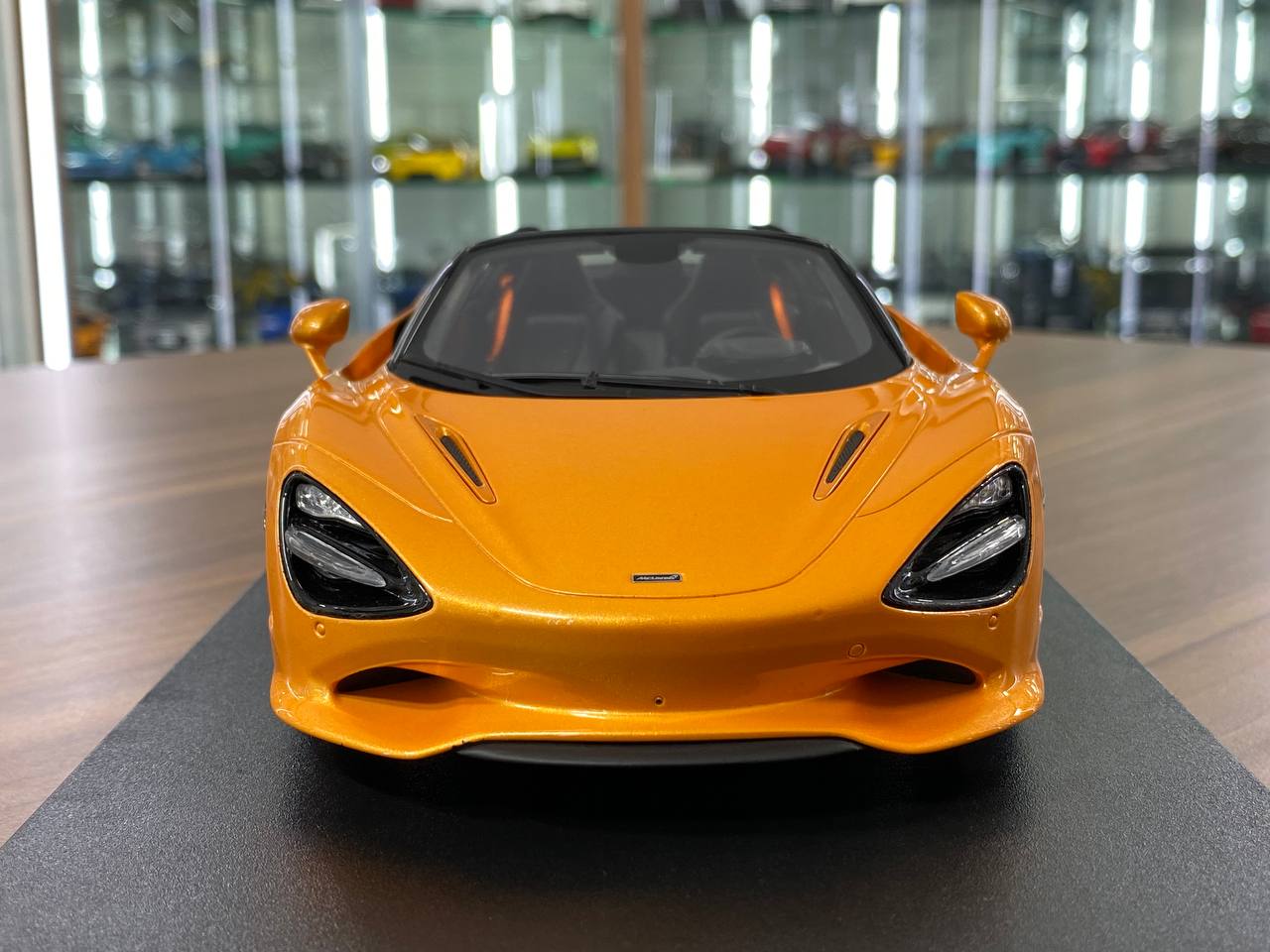 1/18 Resin Model – GT Spirit McLaren 750S Spider Orange Limited Edition