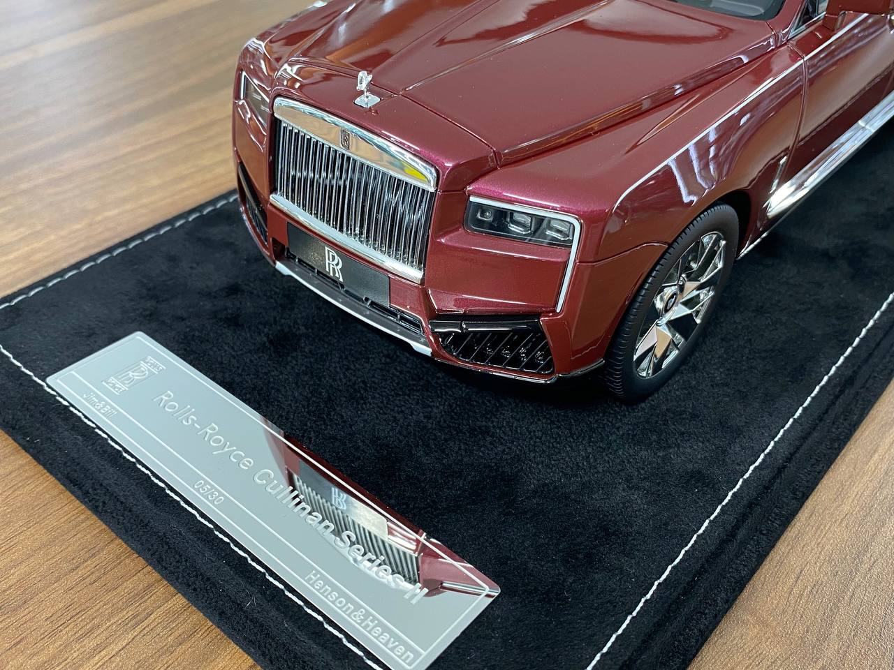 1/18 Resin H&H Rolls Royce Cullinan Series II Wildberry Rose Ltd.Edn.30pcs