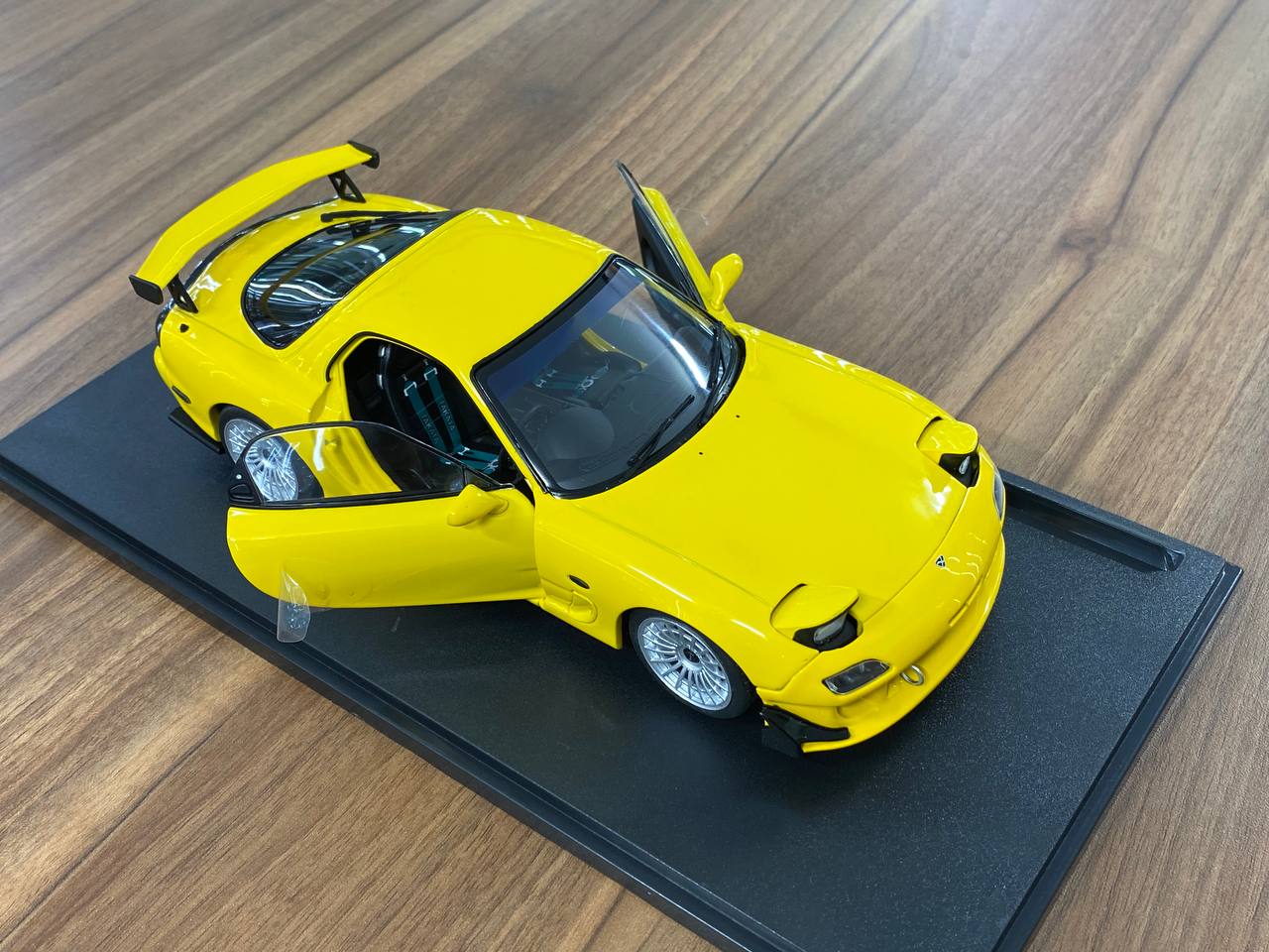 1/18 Diecast Doors opening Solido Mazda RX7 FD RS Streetfighters 1994 Yellow