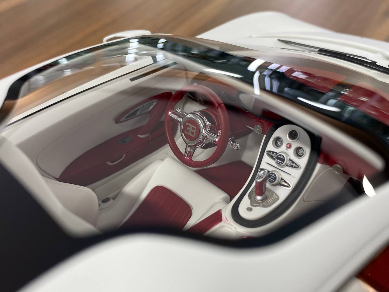 1/18 Resin Model – H&H Bugatti Veyron Grand Sport 16.4 Matte White (Limited to 20 pcs)