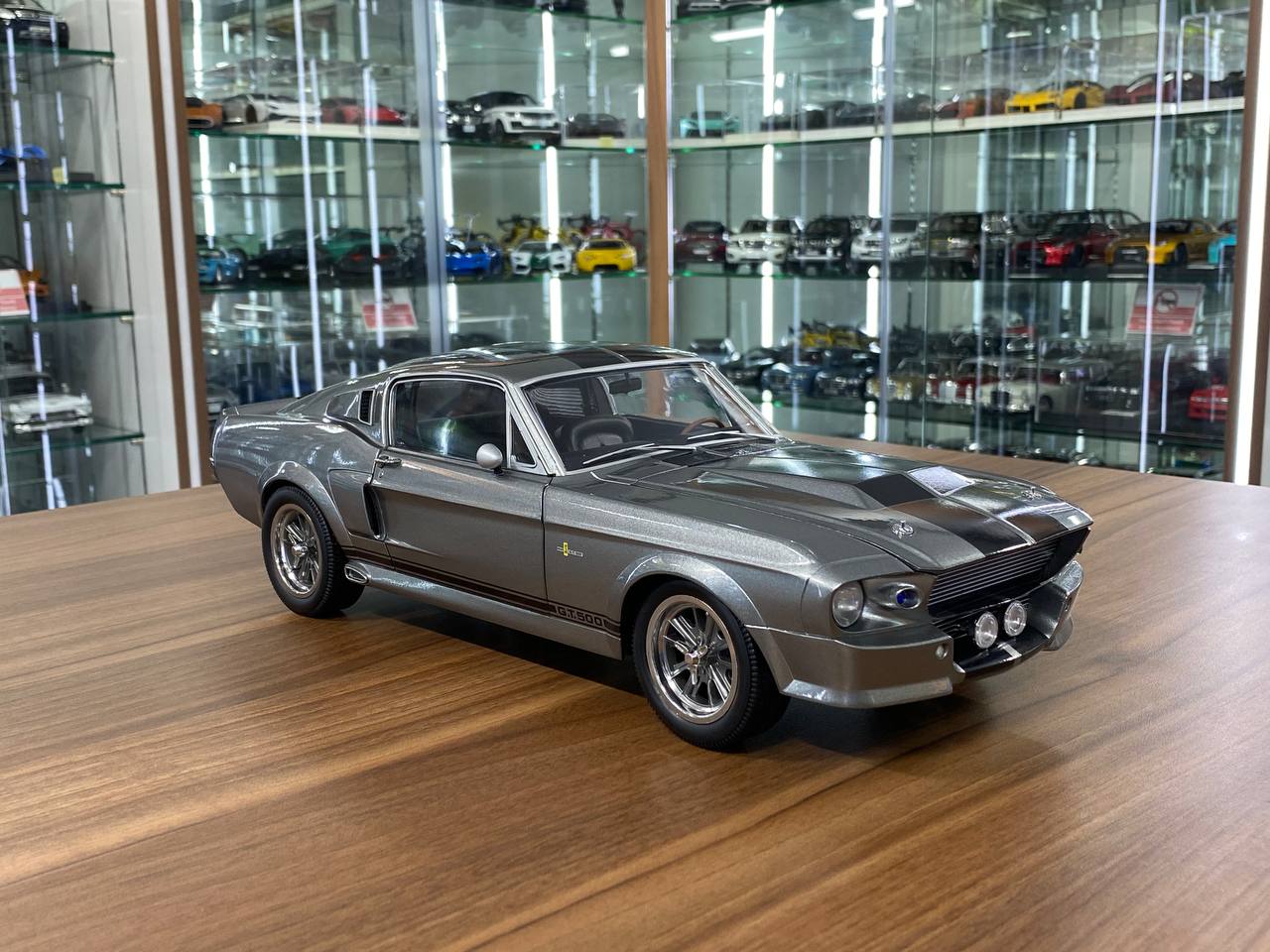 ★ 1/12 Diecast KK Scale Ford Mustang Eleanor 1967 | Grey with Black Stripes