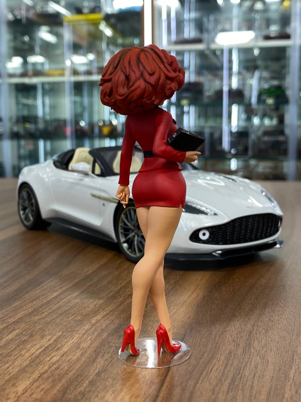 1/18 Resin - Miss Sara Bellum ( The Powerpuff Girls )(Hand Made / Painted) Scale Figure