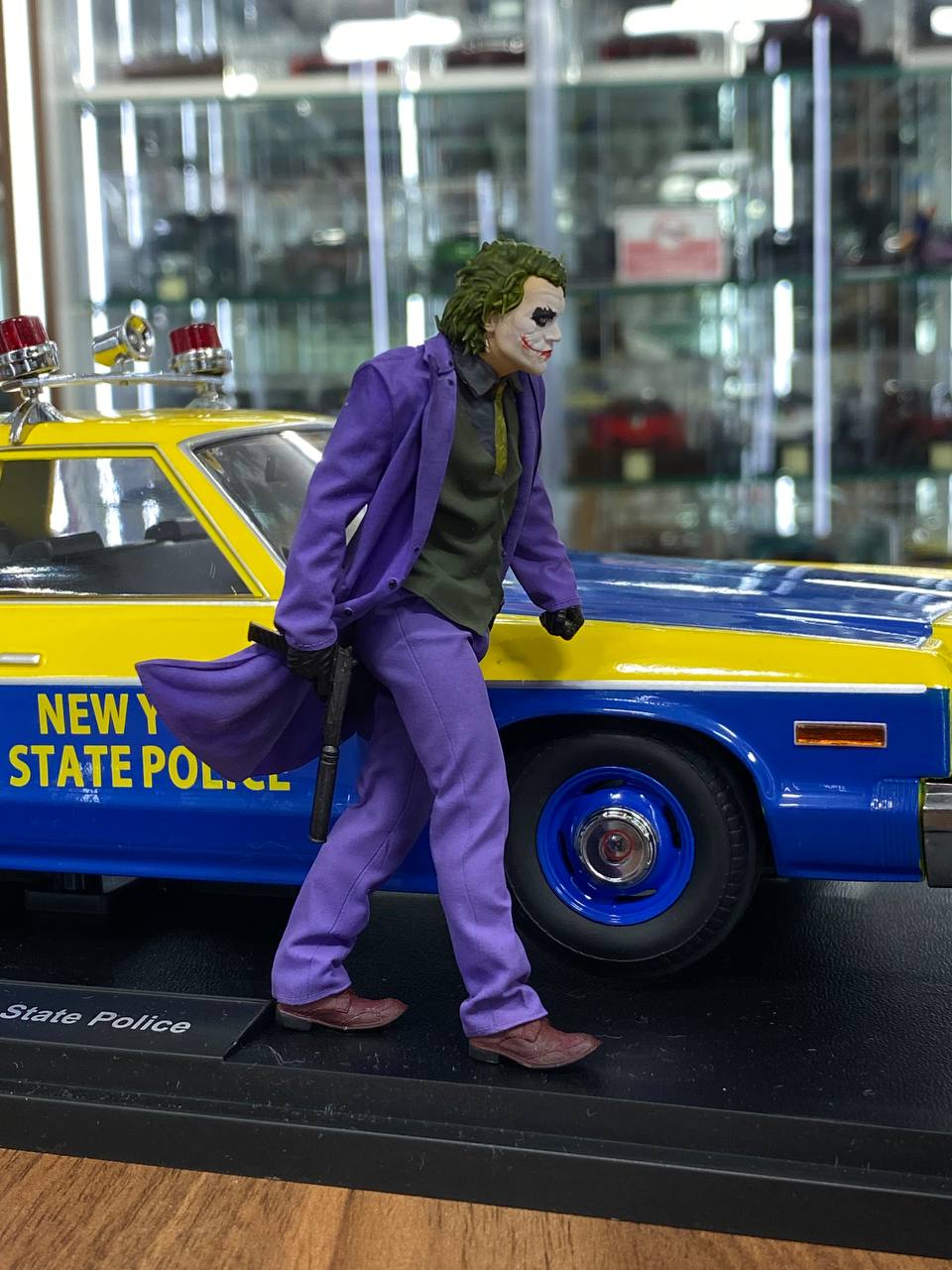 1/18 Resin - The Joker ( Heath Ledger ) (Hand Made / Painted) Scale Figure